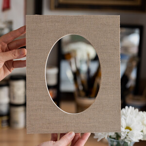 Паспарту 20х25 с овальным окном 12х17