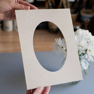 Паспарту льняное Холст 20х25 с овальным окном 12х17